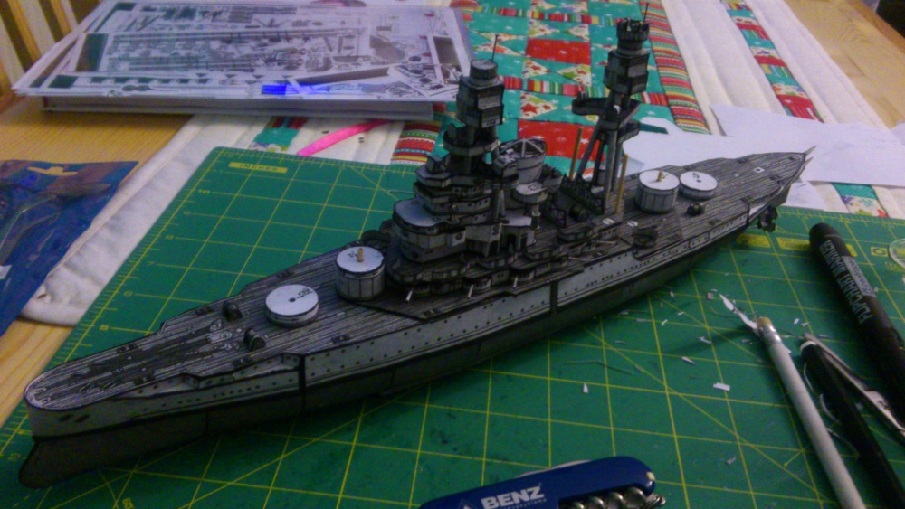 USS Arizona (Plná velikost v novém okně) USS Arizona