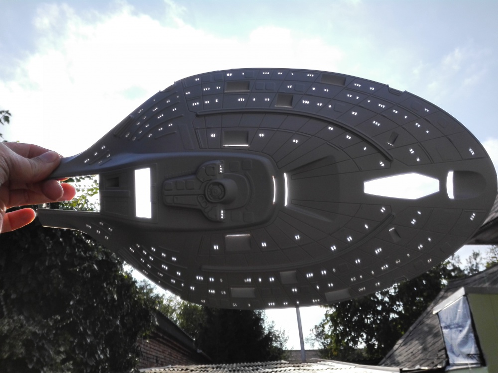 U.S.S. VOYAGER (Star Trek) Revell (Plná velikost v novém okně) U.S.S. VOYAGER (Star Trek) Revell