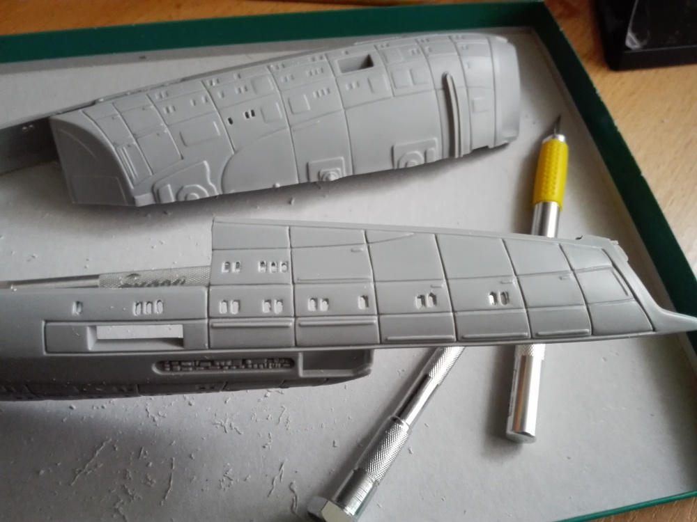 U.S.S. VOYAGER (Star Trek) Revell (Plná velikost v novém okně) U.S.S. VOYAGER (Star Trek) Revell