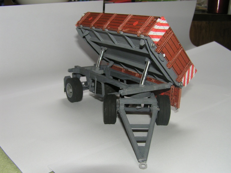 Valník za traktor (Plná velikost v novém okně) Valník za traktor