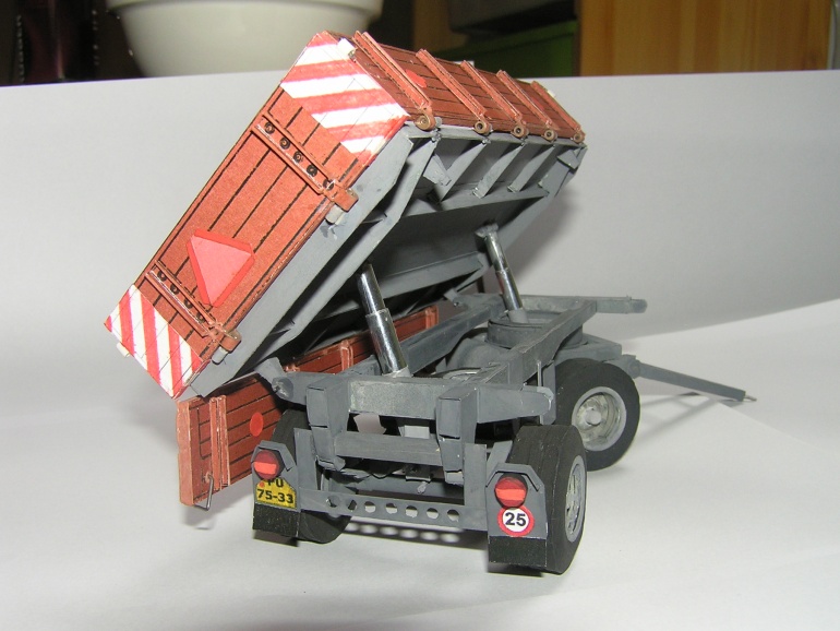 Valník za traktor (Plná velikost v novém okně) Valník za traktor