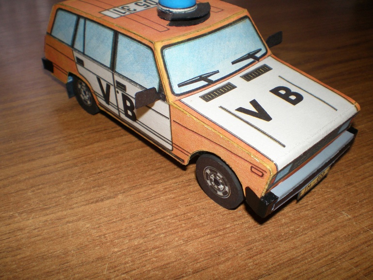 VAZ 2104 (Plná velikost v novém okně) VAZ 2104