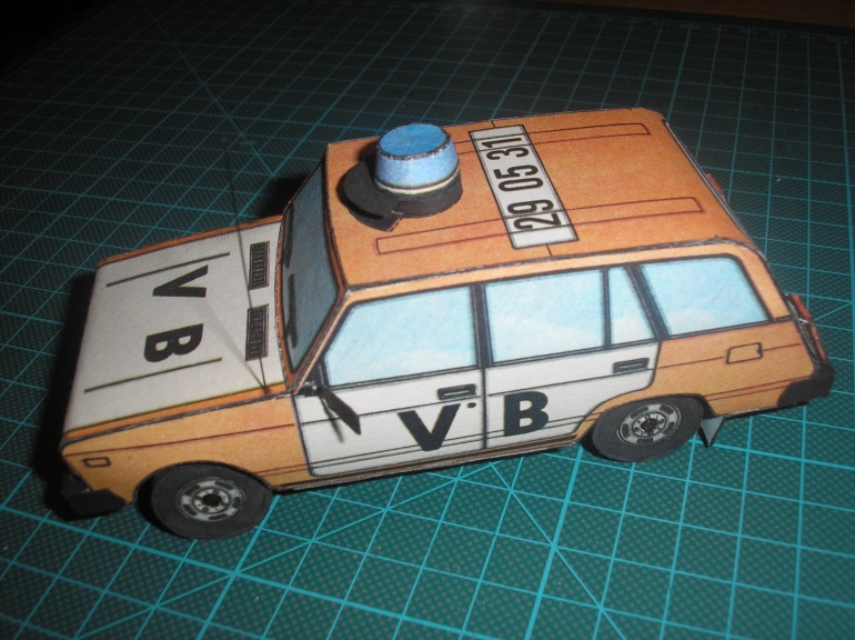 VAZ 2104 (Plná velikost v novém okně) VAZ 2104