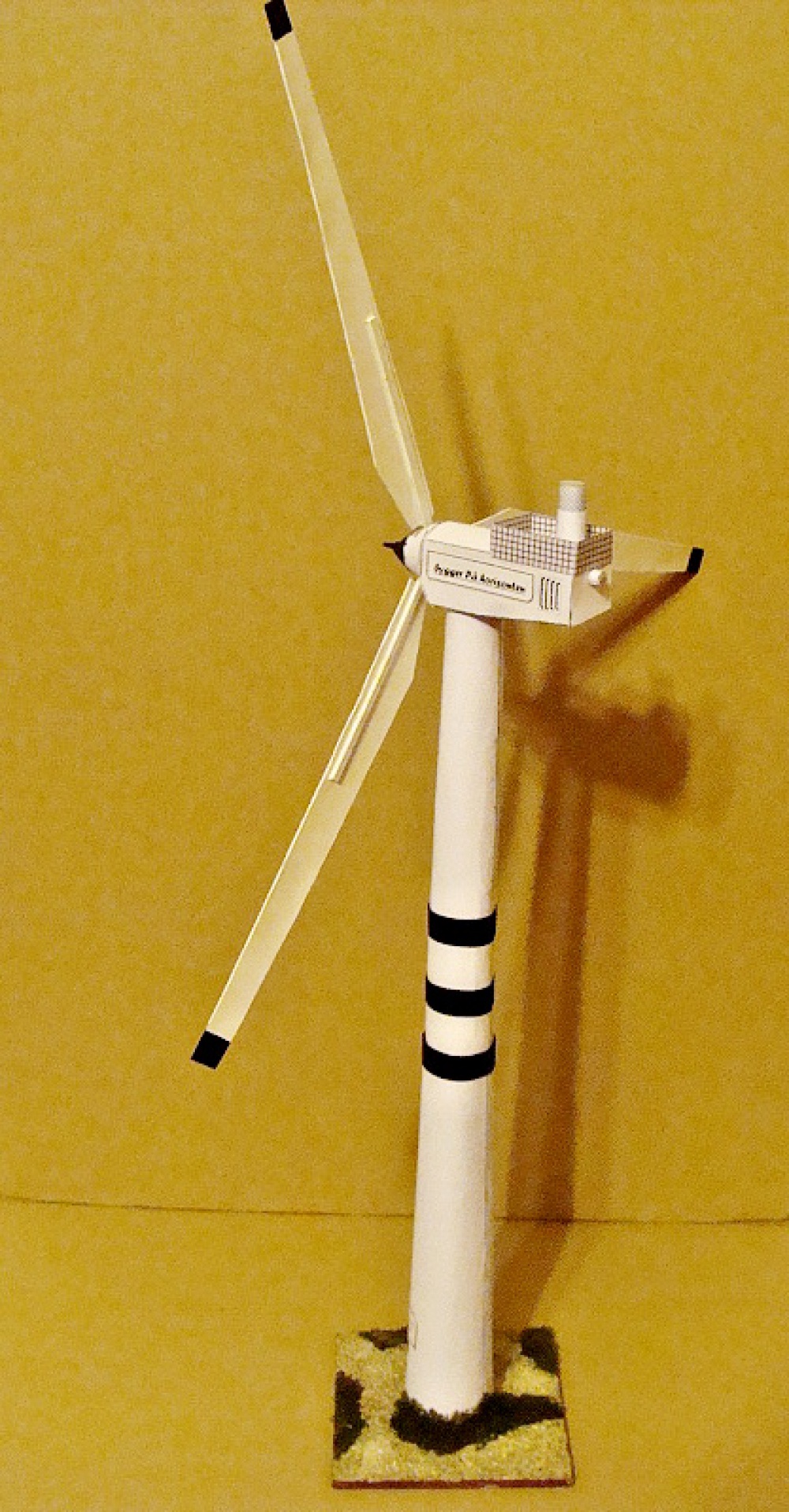 větrná elektrárna (Plná velikost v novém okně) větrná elektrárna
