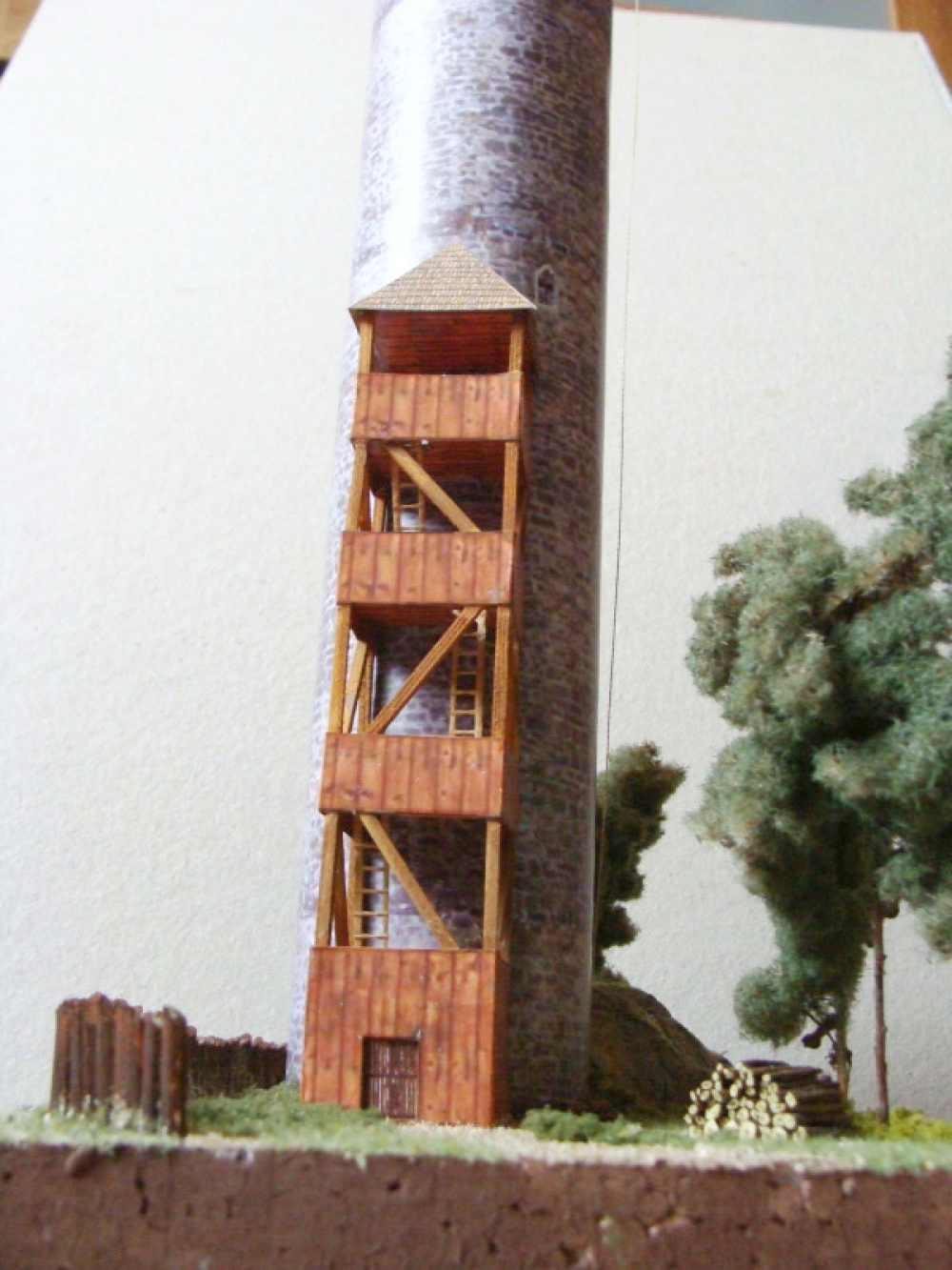 185400