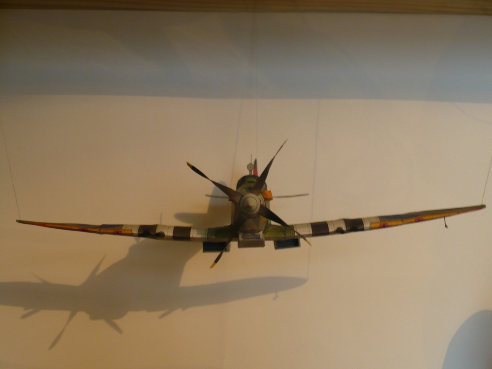 Vickers Supermarine Spitfire (Plná velikost v novém okně) Vickers Supermarine Spitfire