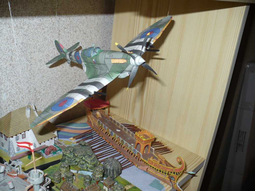 Vickers Supermarine Spitfire (Plná velikost v novém okně) Vickers Supermarine Spitfire