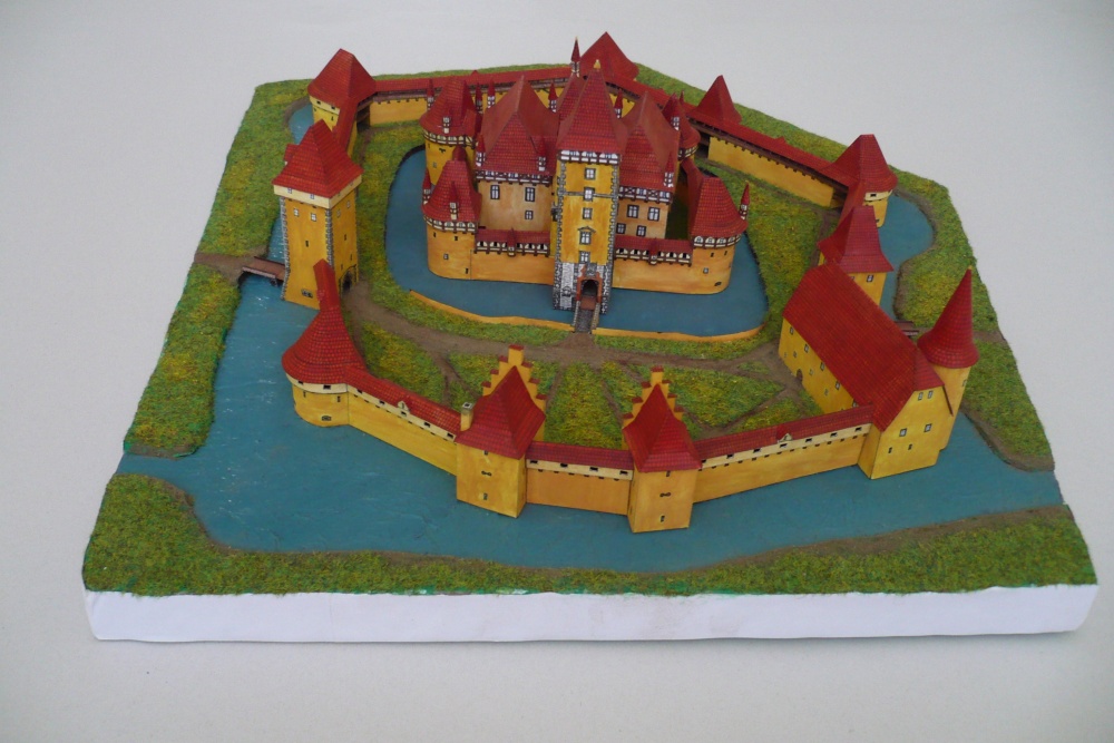vodní hrad ©vihov (Plná velikost v novém okně) vodní hrad ©vihov