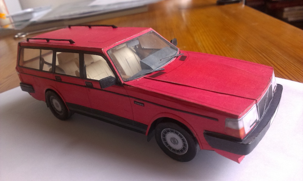 Volvo 245 (Plná velikost v novém okně) Volvo 245