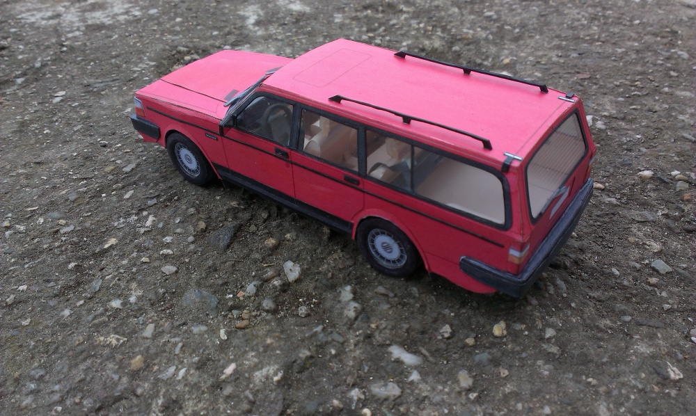 Volvo 245 (Plná velikost v novém okně) Volvo 245