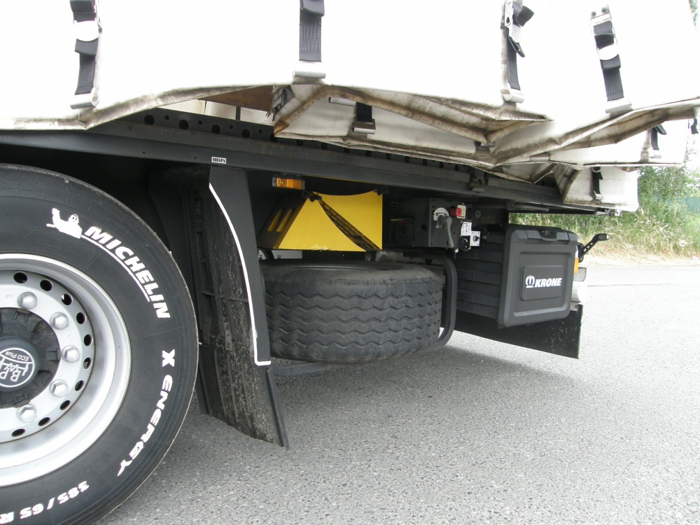 Volvo FH 12 White House s n�v�sem