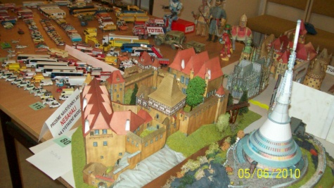 Výstava papírových modelů 5-6 června MUZEUM Dvůr Králové Výstava papírových modelů 5-6 června MUZEUM Dvůr Králové