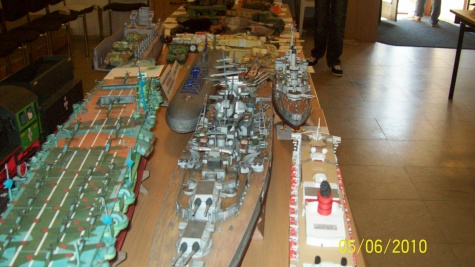 Výstava papírových modelů 5-6 června MUZEUM Dvůr Králové Výstava papírových modelů 5-6 června MUZEUM Dvůr Králové