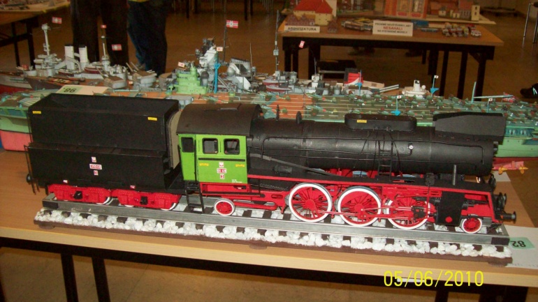 Výstava papírových modelů 5-6 června MUZEUM Dvůr Králové (Plná velikost v novém okně) Výstava papírových modelů 5-6 června MUZEUM Dvůr Králové
