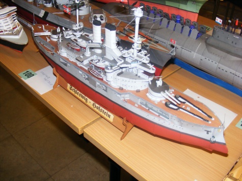 Výstava papírových modelů 5-6 června MUZEUM Dvůr Králové Výstava papírových modelů 5-6 června MUZEUM Dvůr Králové