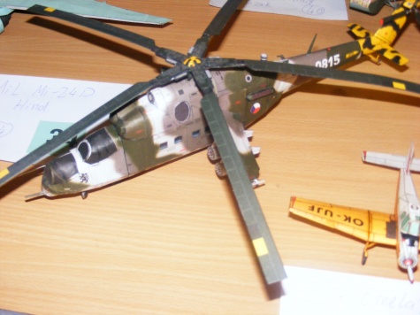 V�stava pap�rov�ch model� 5-6 �ervna MUZEUM Dv�r Kr�lov�