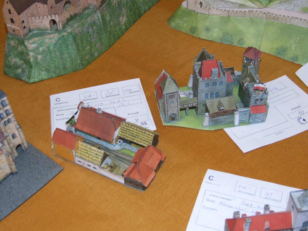 v�stava Pap�rov� jaro 2014 (Praha-Chodov)