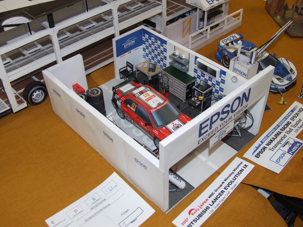 v�stava Pap�rov� jaro 2014 (Praha-Chodov)
