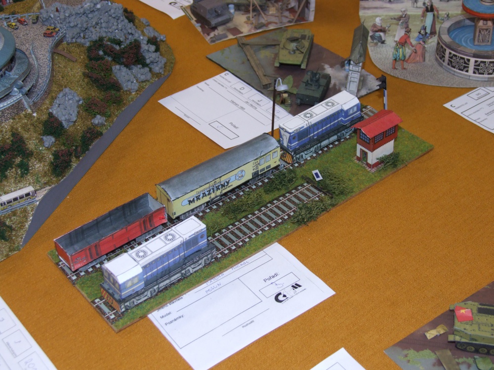 v�stava Pap�rov� jaro 2014 (Praha-Chodov)