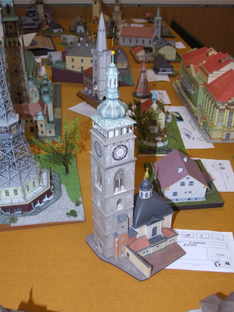 v�stava Pap�rov� jaro 2014 (Praha-Chodov)