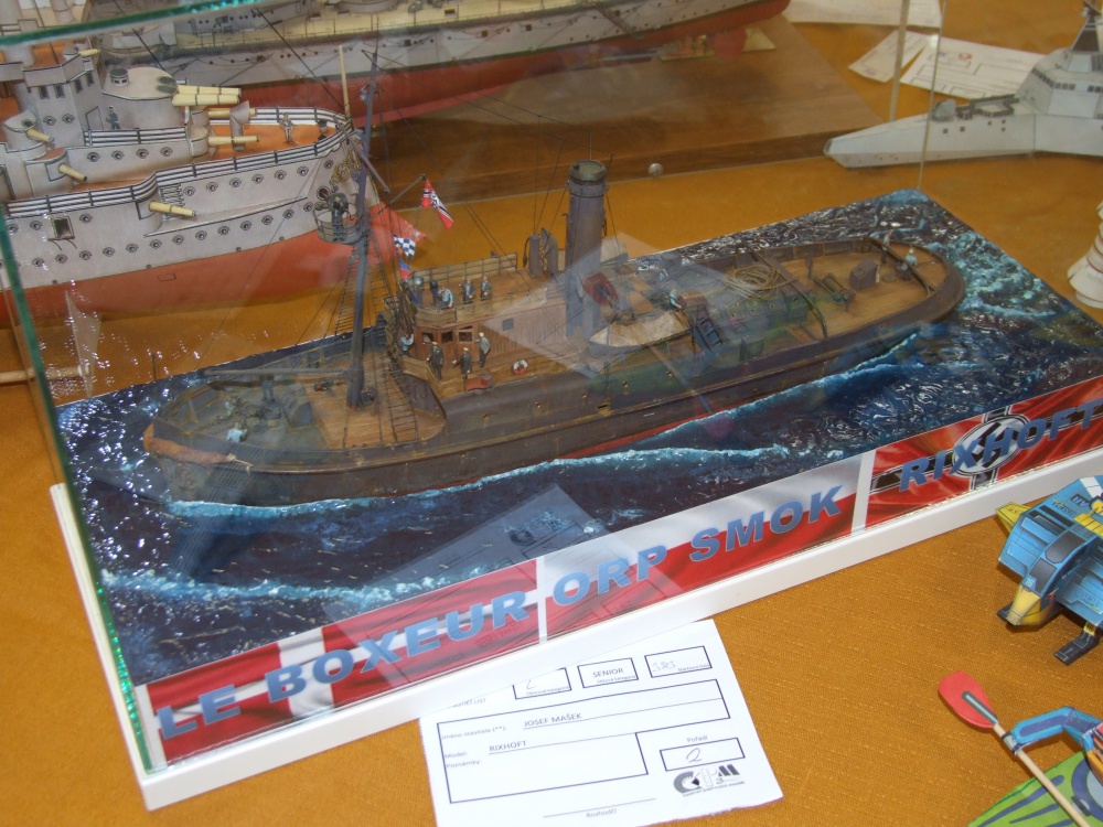 v�stava Pap�rov� jaro 2014 (Praha-Chodov)
