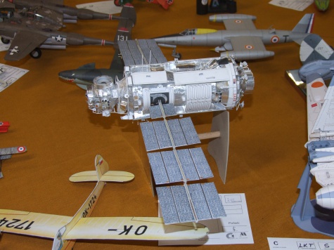 v�stava Pap�rov� jaro 2014 (Praha-Chodov)