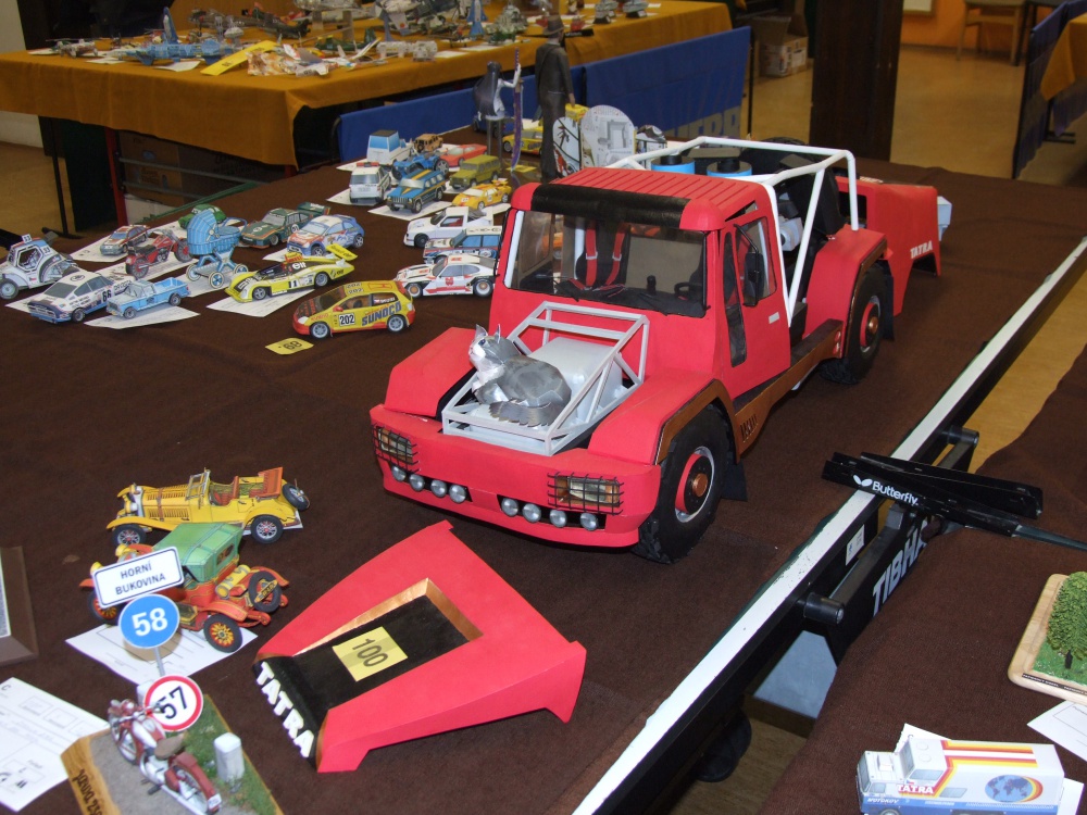 v�stava Pap�rov� jaro 2014 (Praha-Chodov)