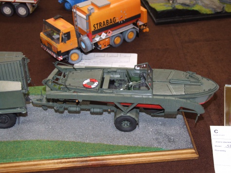 v�stava Pap�rov� jaro 2014 (Praha-Chodov)