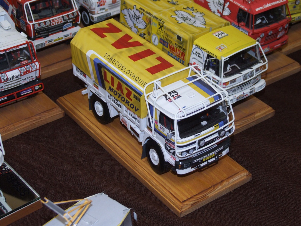 v�stava Pap�rov� jaro 2014 (Praha-Chodov)