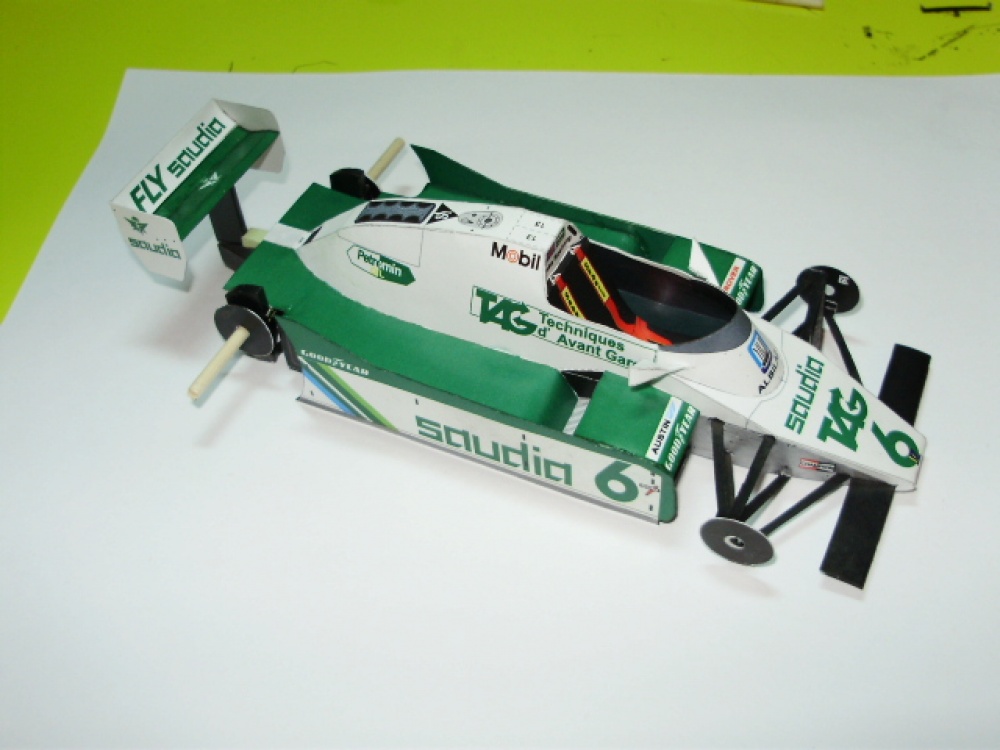 Williams FW 08 Ford (Plná velikost v novém okně) Williams FW 08 Ford