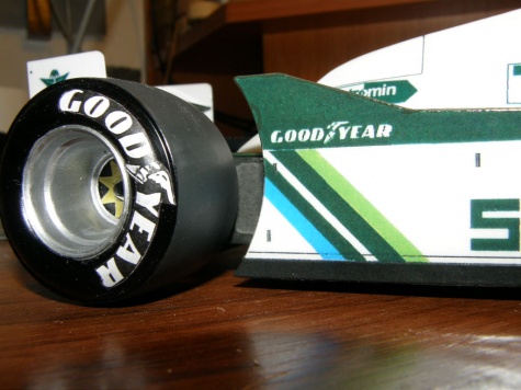Williams FW 08