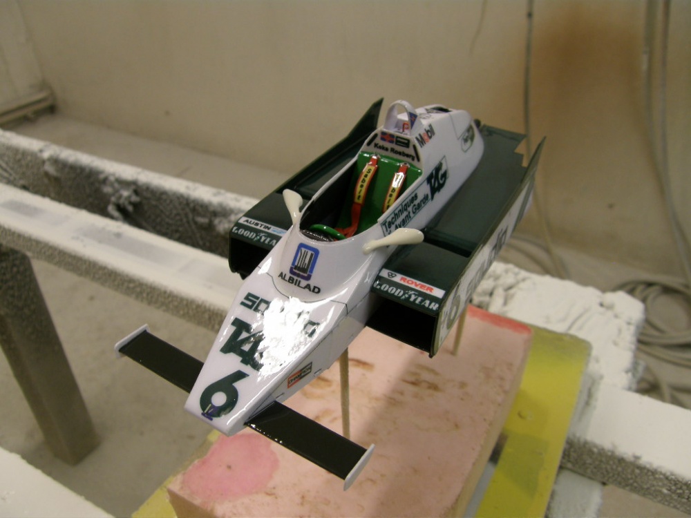 Williams FW 08