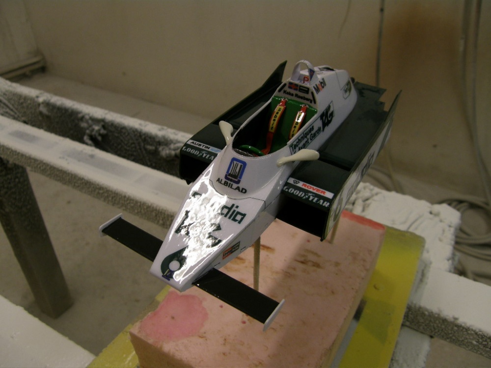 Williams FW 08