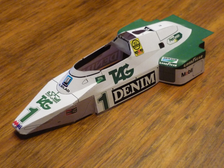 Williams FW 08C (Plná velikost v novém okně) Williams FW 08C
