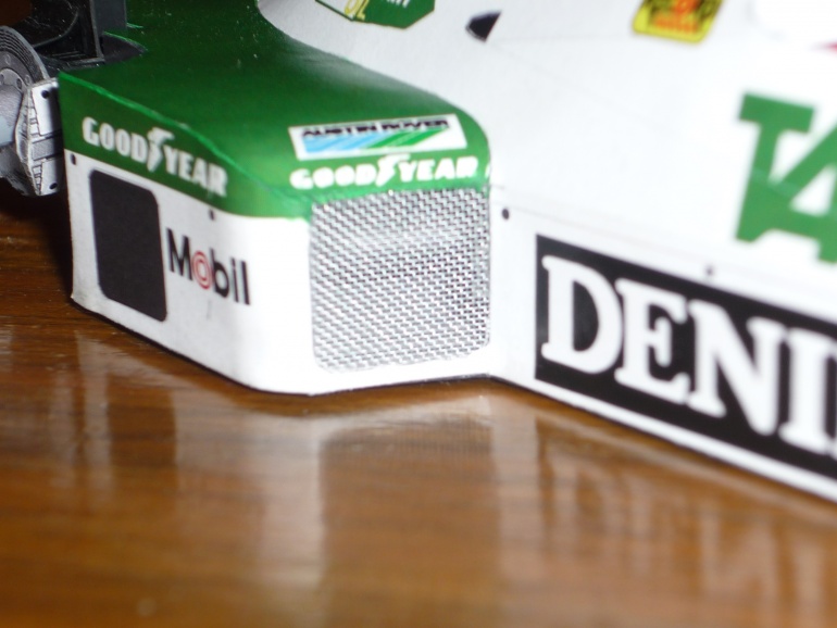 Williams FW 08C (Plná velikost v novém okně) Williams FW 08C