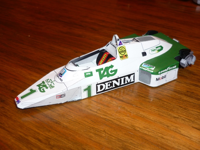 Williams FW 08C (Plná velikost v novém okně) Williams FW 08C