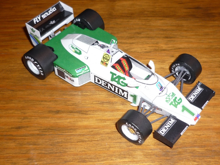 Williams FW 08C (Plná velikost v novém okně) Williams FW 08C