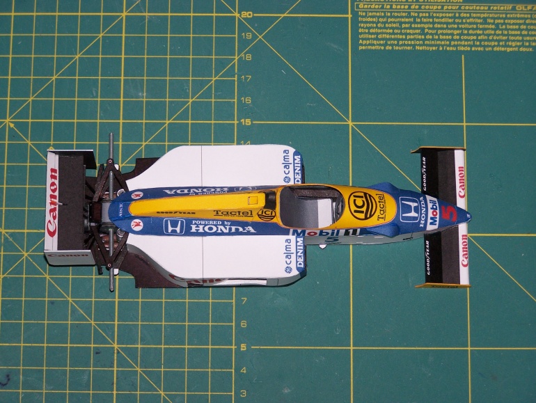 Williams FW 11 (Plná velikost v novém okně) Williams FW 11