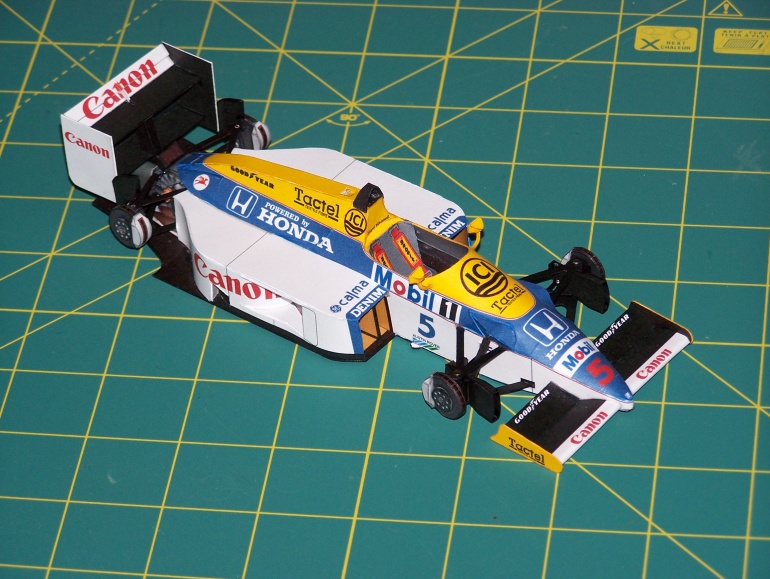 Williams FW 11 (Plná velikost v novém okně) Williams FW 11