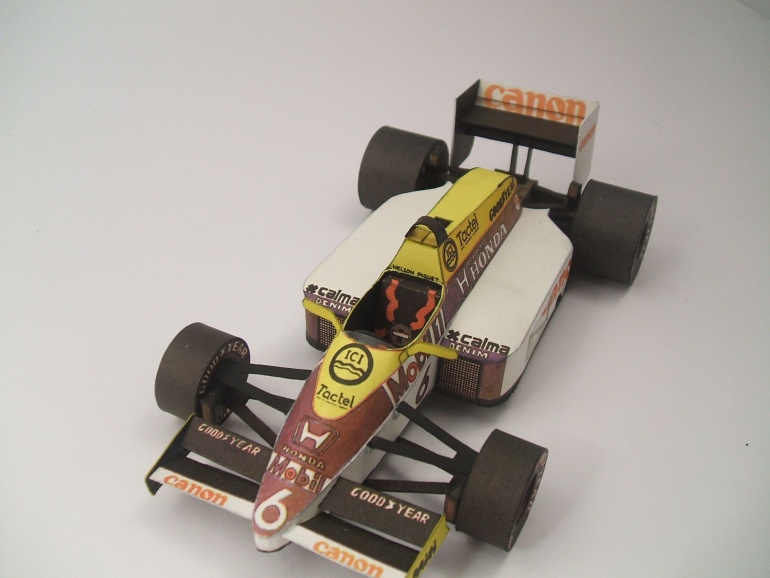 Williams FW 11 B (Plná velikost v novém okně) Williams FW 11 B