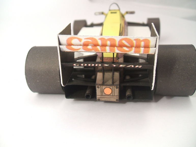 Williams FW 11 B (Plná velikost v novém okně) Williams FW 11 B