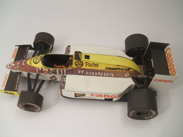 Williams FW 11 B (Plná velikost v novém okně) Williams FW 11 B
