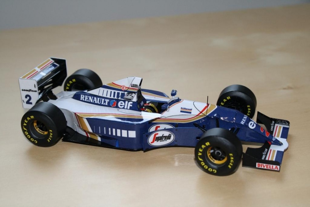 Williams FW-16, 1994 GP Francie - Nigel Mansell (Plná velikost v novém okně) Williams FW-16, 1994 GP Francie - Nigel Mansell