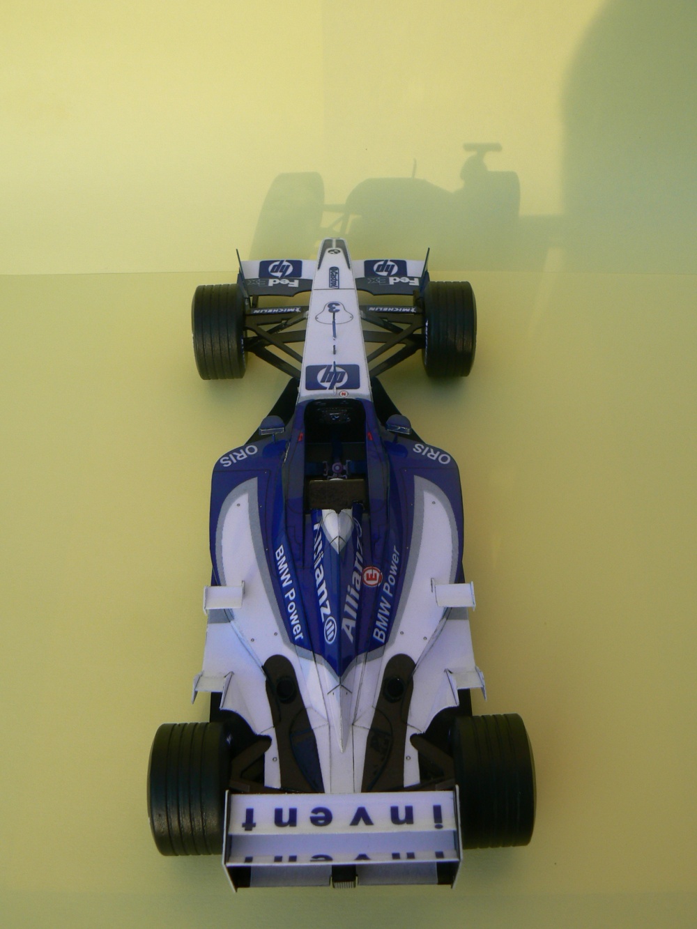 WILLIAMS FW 25 2003-J.P.Montoya,Press and test version (Plná velikost v novém okně) WILLIAMS FW 25 2003-J.P.Montoya,Press and test version