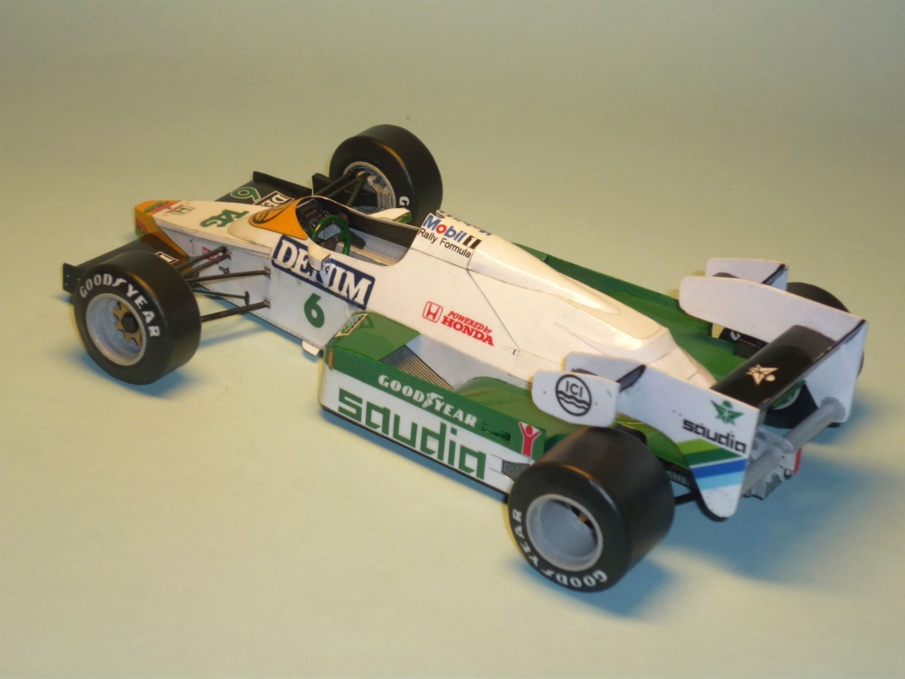Williams FW09 - Keke Rosberg - GP Brazilie 84 (Plná velikost v novém okně) Williams FW09 - Keke Rosberg - GP Brazilie 84