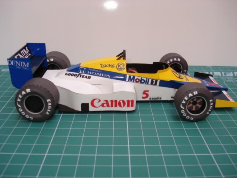 Williams FW10 Nigel Mansell 1985 (Plná velikost v novém okně) Williams FW10 Nigel Mansell 1985