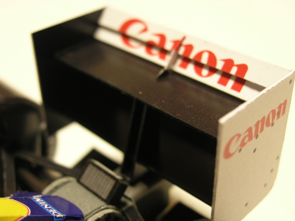 Williams FW11 (Plná velikost v novém okně) Williams FW11