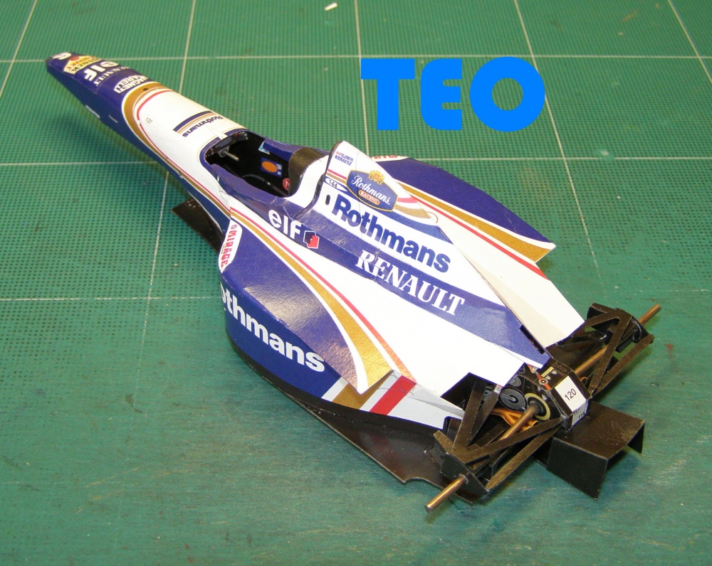 Williams FW18 (Plná velikost v novém okně) Williams FW18