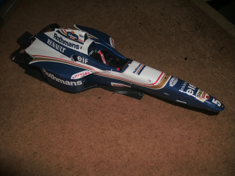 Williams FW18 - D. Hill (Plná velikost v novém okně) Williams FW18 - D. Hill