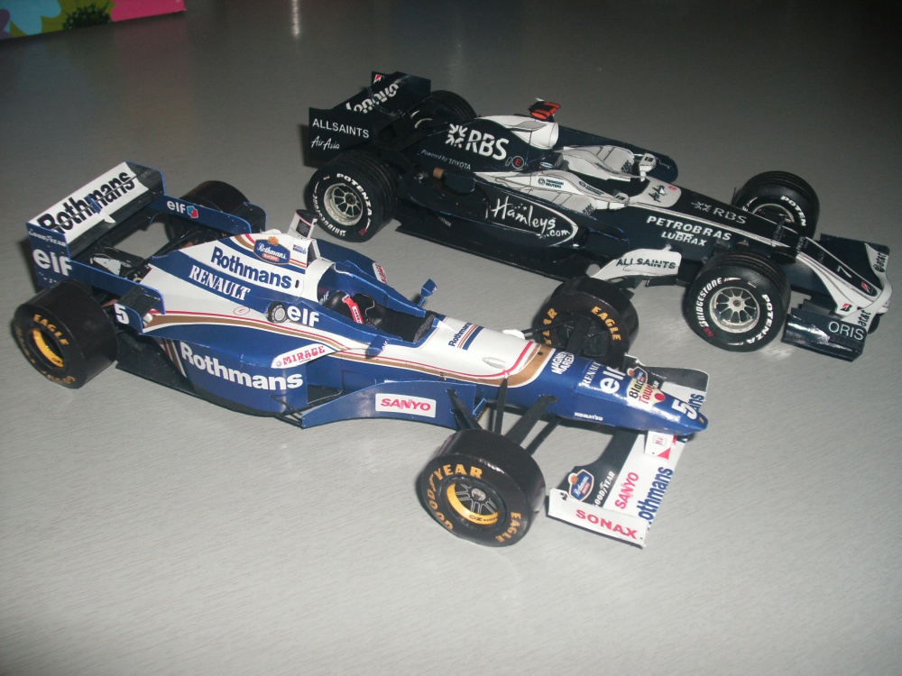 Williams FW18 - D. Hill (Plná velikost v novém okně) Williams FW18 - D. Hill
